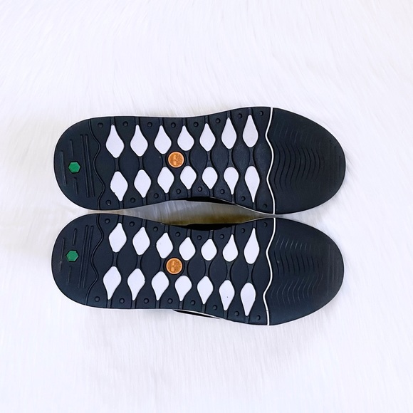 Timberland Men’s Killington Ultra Chukka Boots In Black - Picture 7 of 7